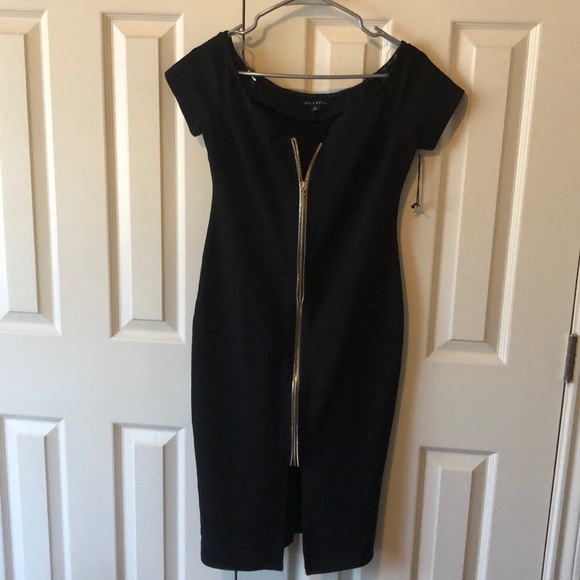 Beautiful classy dress 🔥🔥 - Picture 3 of 3